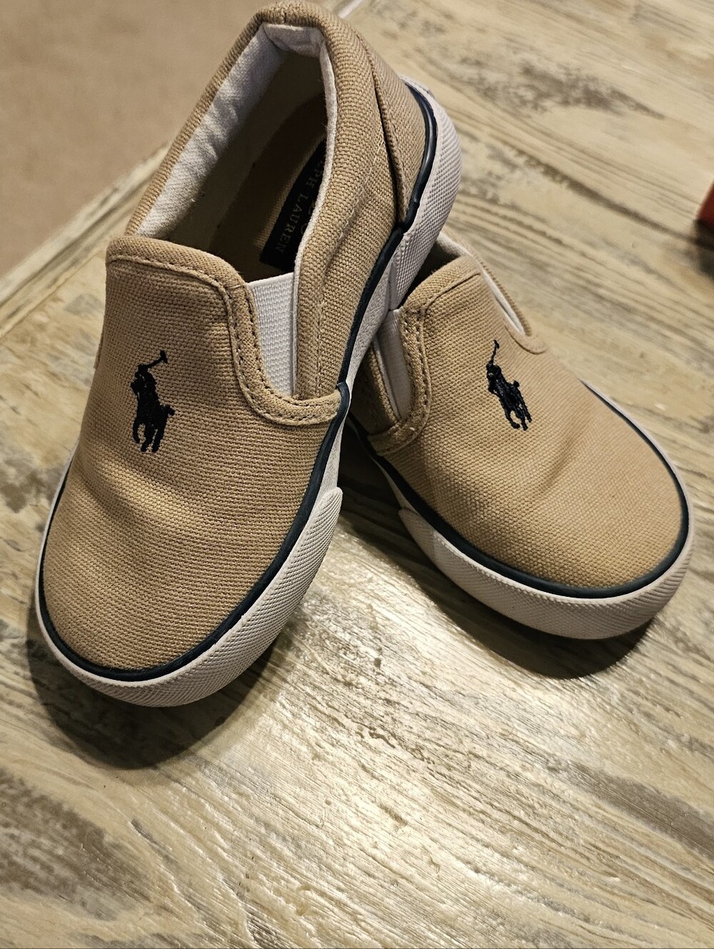 Polo by Ralph Lauren kids Tan Canvas Slip-On Sneakers with Navy Logo Sz 8
